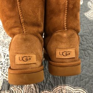 Original tan Ugg boots